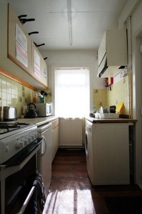 4 Bed - Bright 4 Bedroom House, Crookes - Photo 2