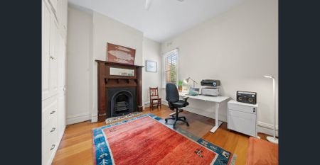 Beautifully Maintained 3-Bedroom Terrace with Garage & Sustainable Features – 100 Denison Street, Bondi Junction - Photo 2