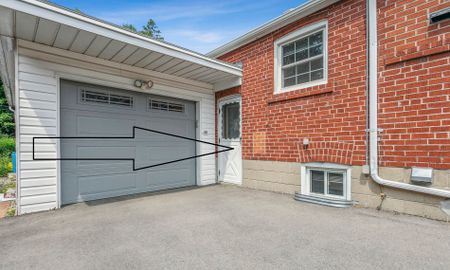 For Lease - 978 Pharmacy Avenue Unit# Bsmt-Room, Toronto, Ontario - Photo 2