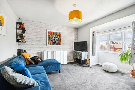 Hurley Court, 57 Castlebar Road, Ealing , London, W5 2DG - Photo 3