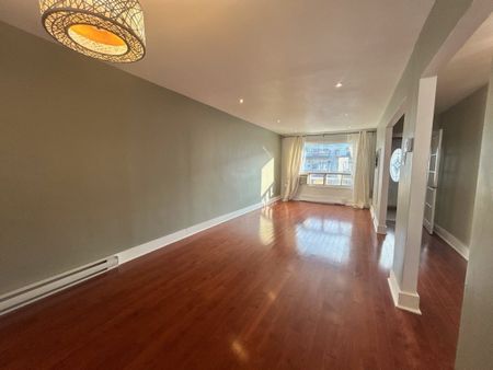 9269 2e Avenue - Photo 2