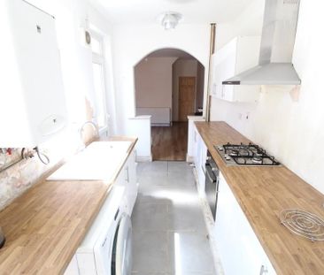 2 Bed Terraced House, Charlesworth Avenue, NG7 - Photo 4