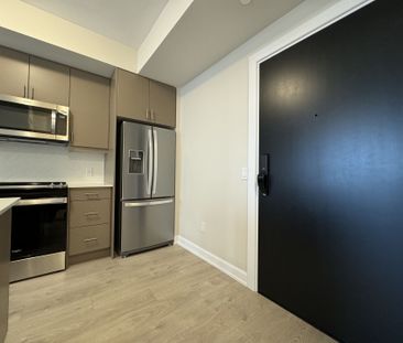 For Lease - 3220 William Coltson Avenue Unit# 913, Oakville, Ontario - Photo 6