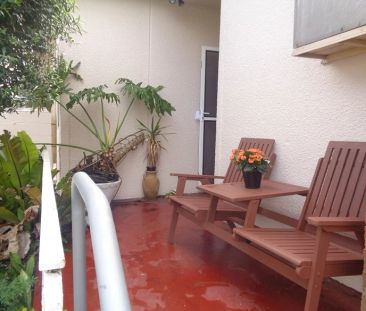 Freshly Painted Two Bedroom Family Home - Photo 3