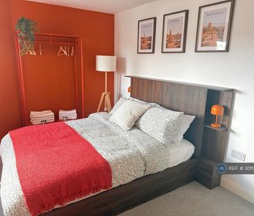 2 bedroom flat to rent - Photo 6