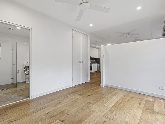 Modern garden apartment - Photo 1