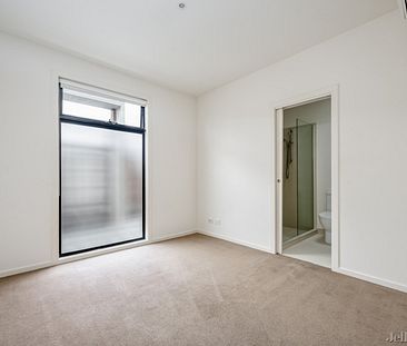 71B Gadd Street, Northcote - Photo 6