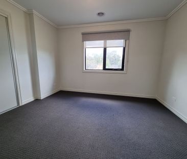 3 Bedroom Home Only around the Corner from Monash University... - Photo 3