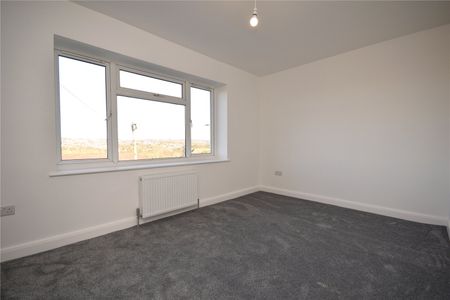 16, Langley Close, Leeds, West Yorkshire, LS13 1BA - Photo 5