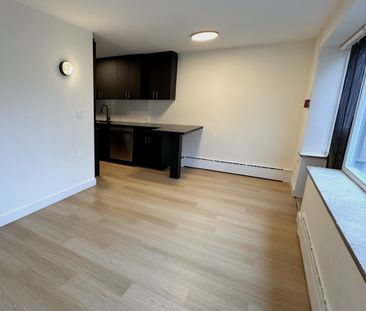 For Lease - 420 Eglinton Avenue Unit# 301, Toronto, Ontario - Photo 5
