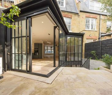 3 bedroom flat to rent - Photo 4