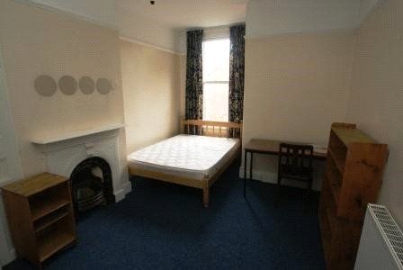 Student Properties to Let - Photo 2