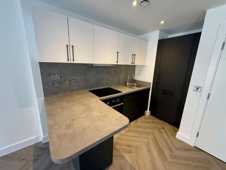 Studio to rent - Photo 4