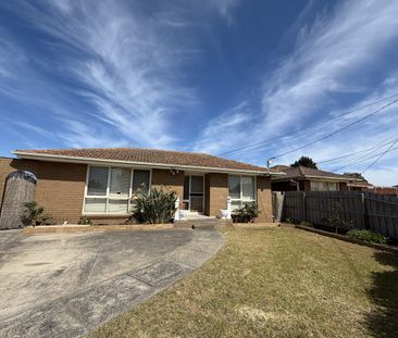 3 BEDROOM FAMILY HOME IN CLARINDA - Photo 3