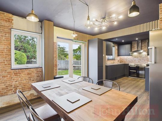 7 bedroom semi-detached house to rent - Photo 1