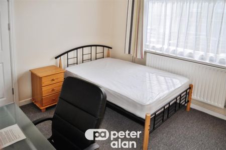 5 bedroom house share to rent - Photo 3