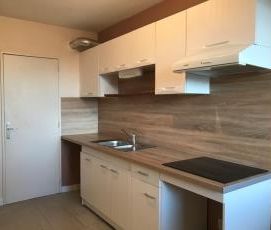 Location Appartement 3 pièces 62m² RIORGES 42153 - Photo 4