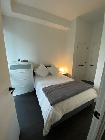 For Lease - 55 Charles Street Unit# 2009, Toronto, Ontario - Photo 3