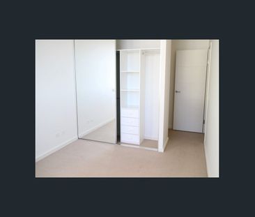 Spacious Hurstvile apartment located in East Quarter. - Photo 5