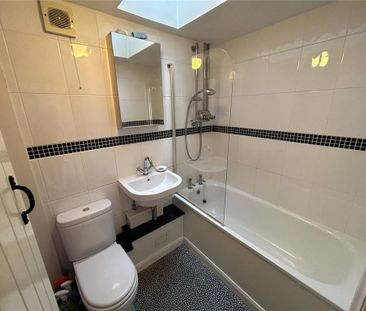 2 bedroom semi-detached house to rent - Photo 6