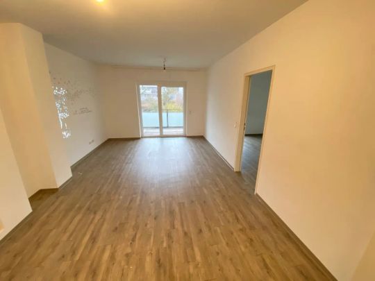 NEUWERTIGE 3 ZIMMERWOHNUNG MIT BALKON UND TG - NÄHE HAUPTBAHNHOF" - Foto 1