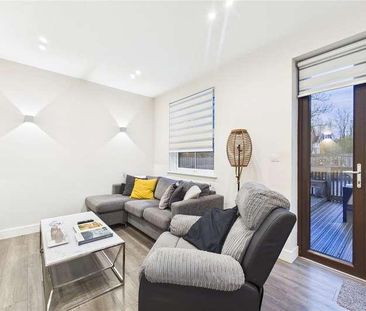 High Street, Theale, Reading, RG7 - Photo 1