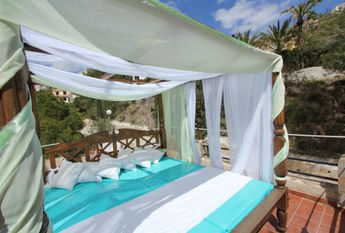 For rent villa with private pool near the beach in Cumbre del Sol, Benitachell
