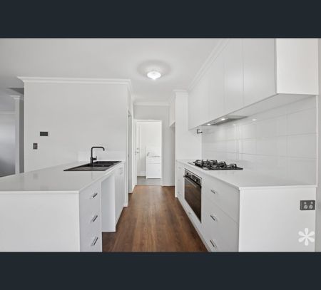 29 Havant Way, Wellard, WA 6170 - Photo 2