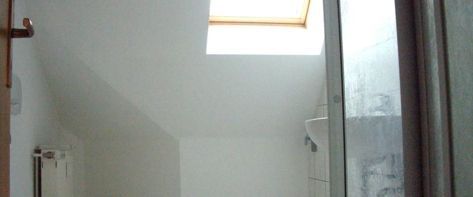 DG Wohnung 2 Zimmer ab sofort zu vermieten - Foto 1