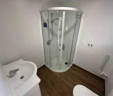 Tastefully renovated in a convenient location - Photo 6