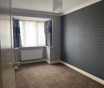 4 bedroom detached house to rent - Photo 6