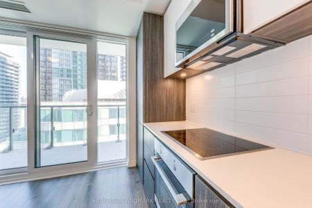 For Lease - 8 Widmer Street Unit# 2411, Toronto, Ontario - Photo 5