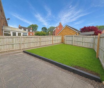 3 bedroom semi-detached house to rent - Photo 4