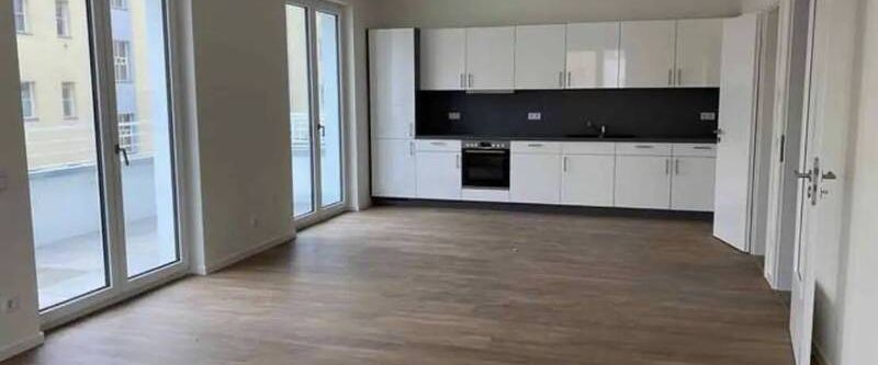 Moderne 4-Zimmer-Wohnung mit Balkon und Einbauküche – Tempelhof-Schöneberg - Foto 1