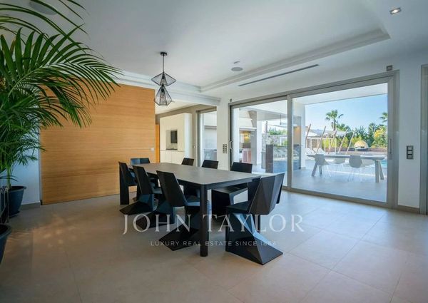 Luxury Villa for rent in Cap Martinet, Spain