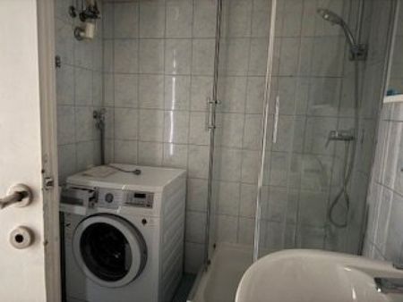 Perfekt für Studierende: Lichtdurchflutete, schön sanierte 1-Zimmer-Wohnung in Graz – ideal durch die zentrale Lage! - Photo 4