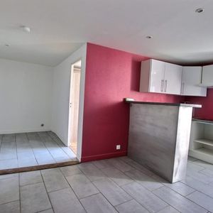 RUE DU PORT-CENTRE VILLE T2 AU 3EME ETAGE - Photo 2