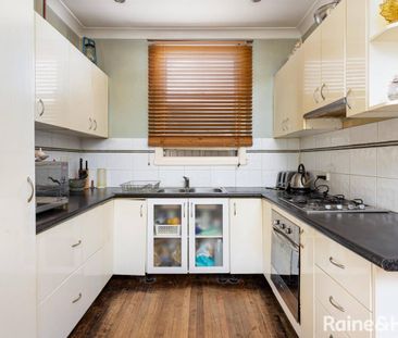 Easy 3BR Living In Mount Austin - Photo 5