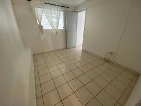 Location Appartement 50m² 2 pièces Fort de france - Photo 2
