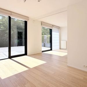 Gelijkvloers app. te huur in La Hulpe voor € 2.300 met 2 slaapkamers - foto 2