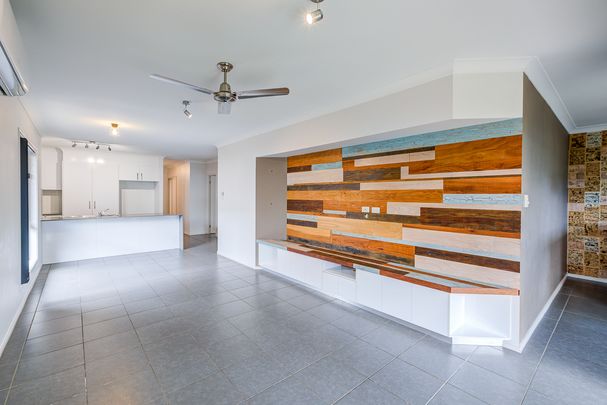 Low Maintenance Home - Photo 1