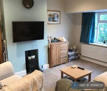 2 bedroom maisonette to rent - Photo 1