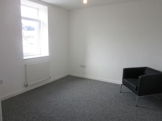First Floor Flat, Oxford Street, Swansea. SA1 3AN - Photo 1