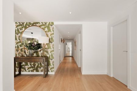 Middle Floor Apartment in Nueva Andalucía - Photo 3