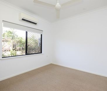 Modern 4‑Bedroom Home with Full Air‑Conditioning & Spacious Patio - Photo 6