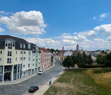 Helle Zweiraumwohnung mit Einbauküche in zentraler Lage - Photo 6