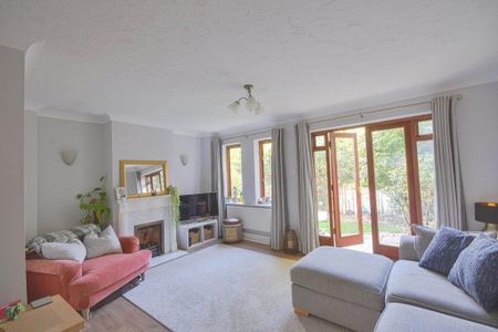 3 bedroom terraced house to rent - Photo 2