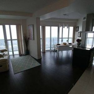 2 Bedroom, 2 Bathroom Condo - 54th floor views | 60 Absolute - MM - Photo 2