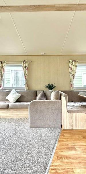 2 bed Mobile Home in Warren Road Dawlish Warren, Dawlish, EX7 0PF - Photo 1