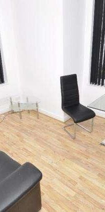 Malvern Grove, Manchester, M20 - Photo 1